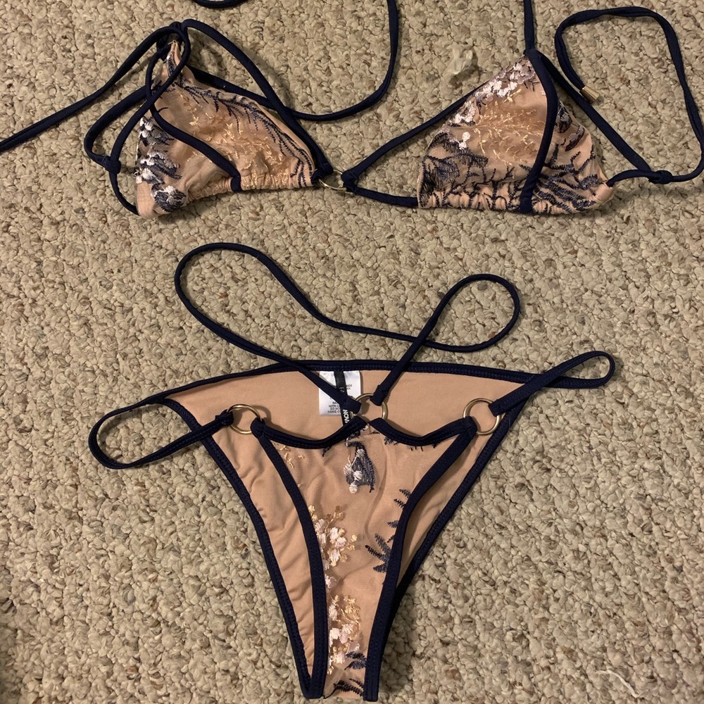 Fashion nova swimsuit